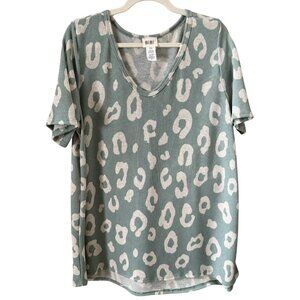 BiBi Sage Green Leopard Print Short Sleeve V-Neck Knit Top - Size XL